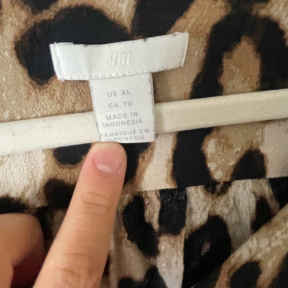 Leopard printed top - Picture 3 of 4